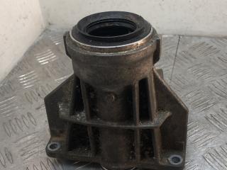 кронштейн полуоси BMW 5 серия F10/F11 [рестайлинг] 2013, 2.0 л., N20 B20 A, бензин, седан, полный привод, 7601996