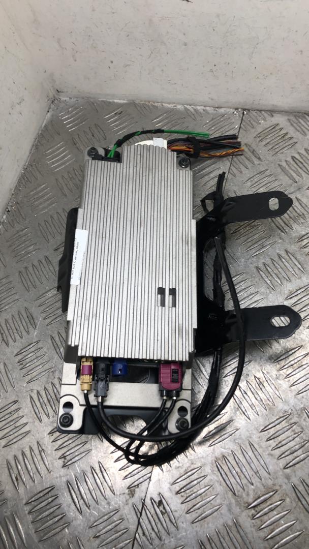 блок Bluetooth BMW 5 серия F07/F10/F11 F10 2011, 2.0 л., N47 D20 C, дизель, АКПП, a90 (sophitgrau), седан, задний привод, правый руль, 9251737, 84109251737 - фото №1