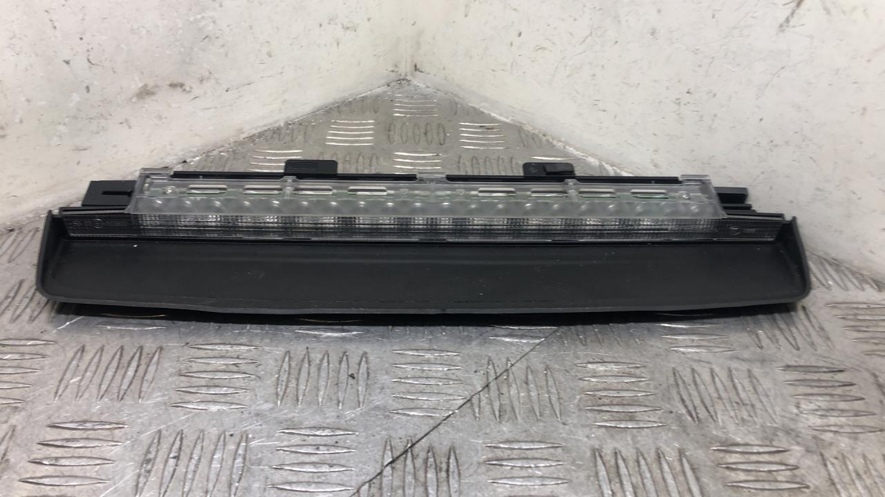 дополнительный стоп-сигнал BMW 5 серия F07/F10/F11 F10 2011, 2.0 л., N47 D20 C, дизель, АКПП, a90 (sophitgrau), седан, задний привод, правый руль, 63257230799, 7230799 - фото №1