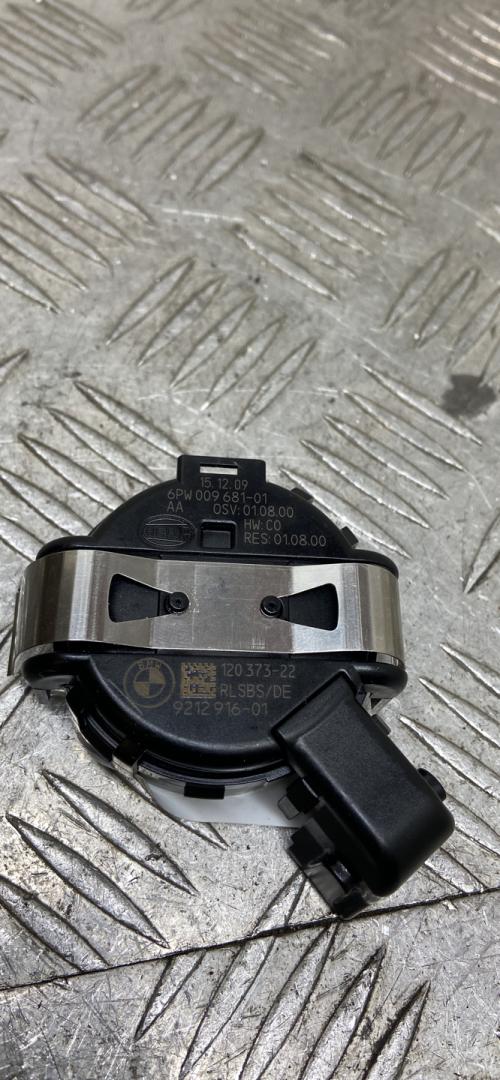 датчик дождя BMW X6 M E71/E72 2010, 4.4 л., S63 B44 A, бензин, АКПП, carbonschwarz metallic (416), внедорожник 5 дв., полный привод, 61359212916, 9212916 - фото №1