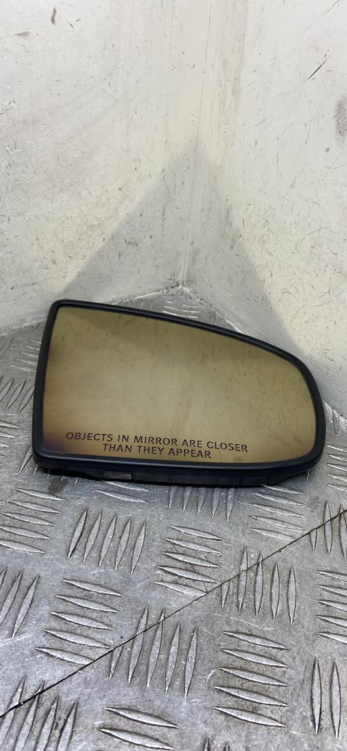 стекло зеркала наружного правого BMW X6 M E71/E72 2010, 4.4 л., S63 B44 A, бензин, АКПП, carbonschwarz metallic (416), внедорожник 5 дв., полный привод, 51167174988 - фото №1