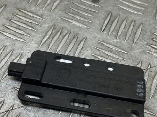 Антенна системы комфортного доступа BMW X6 M E71/E72 2010, 4.4 л., S63 B44 A, бензин, АКПП, carbonschwarz metallic (416), внедорожник 5 дв., полный привод, 6922211, 61356922211