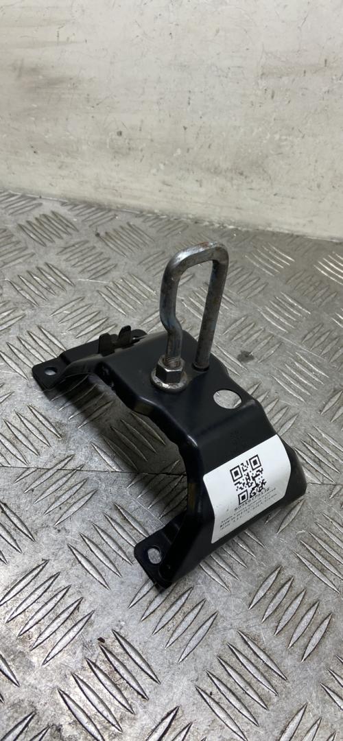 замок капота BMW X6 M E71/E72 2010, 4.4 л., S63 B44 A, бензин, АКПП, carbonschwarz metallic (416), внедорожник 5 дв., полный привод, 51237164802, 7164802 - фото №1