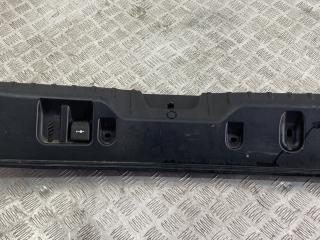 накладка внутренняя на заднюю панель кузова BMW 5 серия F07/F10/F11 [рестайлинг] F10 2013, 4.4 л., N63 B44 A, бензин, АКПП, черный black-sapphire metallic, седан, полный привод, 51477227535, 7227535