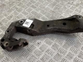 кронштейн КПП BMW 5 серия F07/F10/F11 [рестайлинг] F10 2013, 4.4 л., N63 B44 A, бензин, АКПП, черный black-sapphire metallic, седан, полный привод, 22326777615, 6777615
