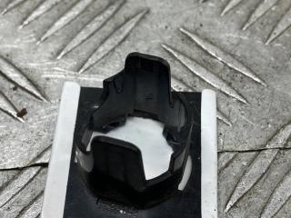 крепление парктроника BMW 5 серия F07/F10/F11 [рестайлинг] F10 2013, 4.4 л., N63 B44 A, бензин, АКПП, черный black-sapphire metallic, седан, полный привод, 51112208723