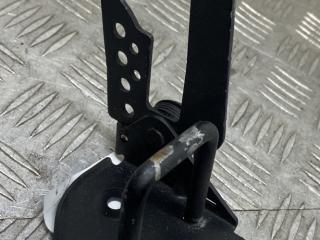 замок капота BMW 5 серия F07/F10/F11 [рестайлинг] F10 2013, 4.4 л., N63 B44 A, бензин, АКПП, черный black-sapphire metallic, седан, полный привод, 51237183763, 7183763