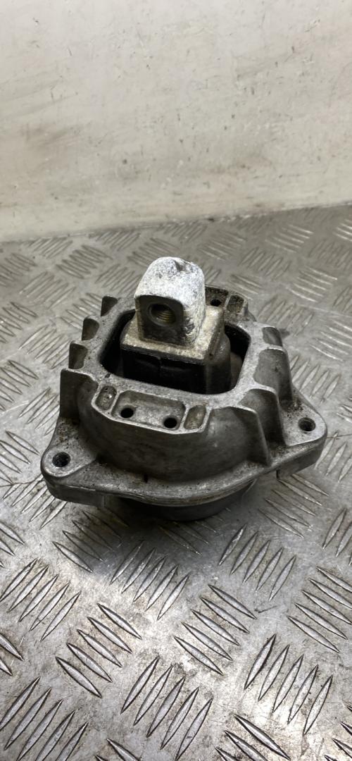 подушка крепления двигателя BMW 7 серия F01/F02 F02 2012, 4.4 л., N63 B44 A, бензин, АКПП, blue (a89), седан, полный привод, 22116777373, 6777373 - фото №1