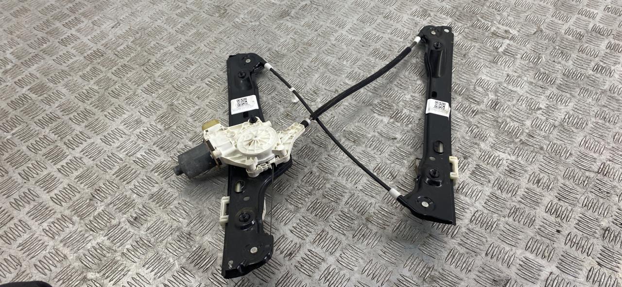 стеклоподъемник передний правый BMW 3 серия E90/E91/E92/E93 E90 2007, 3.0 л., M57 D30 (306D3), дизель, МКПП, седан, задний привод, правый руль, 6927028, 67626927028 - фото №1