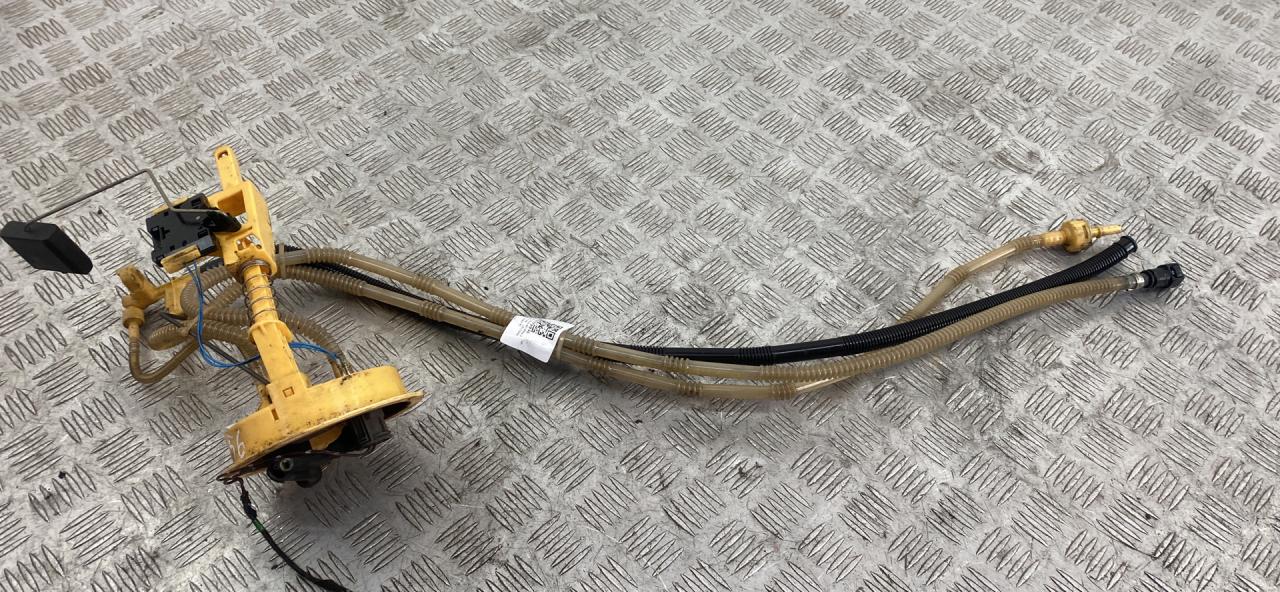 датчик уровня топлива BMW 3 серия E90/E91/E92/E93 2007, 3.0 л., M57 D30 (306D3), дизель, АКПП, серебро, седан, задний привод, правый руль, 16117159160, 6763888 - фото №1