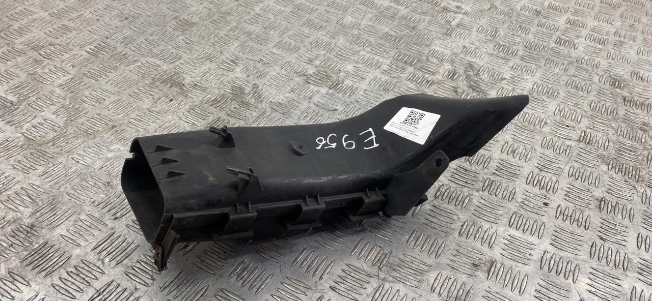 воздуховод тормозной левый BMW 3 серия E90/E91/E92/E93 2007, 3.0 л., M57 D30 (306D3), дизель, АКПП, серебро, седан, задний привод, правый руль, 7121569, 51717121569 - фото №1