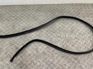 уплотнитель двери BMW 3 серия E90/E91/E92/E93 E90 2007, 3.0 л., M57 D30 (306D3), дизель, АКПП, черный, седан, задний привод, правый руль, 51727060288, 7060288