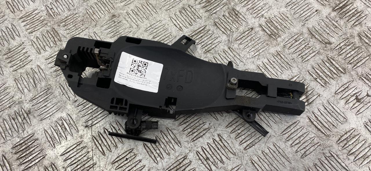 скелет ручки двери передней правой BMW X6 M E71/E72 2010, 4.4 л., S63 B44 A, бензин, АКПП, carbonschwarz metallic (416), внедорожник 5 дв., полный привод, 51217193264 - фото №1