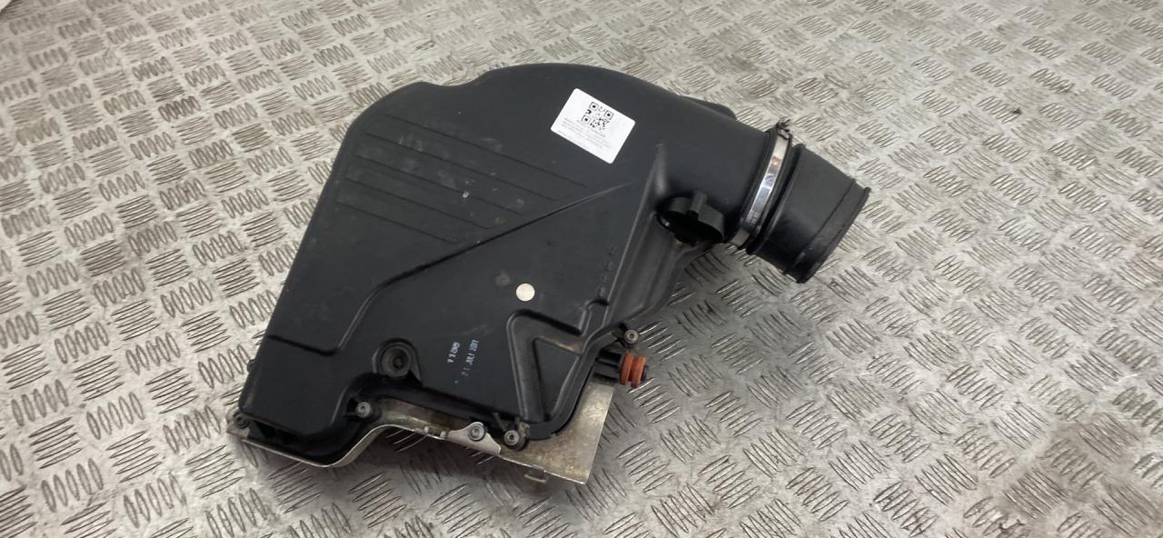 корпус воздушного фильтра BMW 7 серия F01/F02 F02 2012, 4.4 л., N63 B44 A, бензин, АКПП, blue (a89), седан, полный привод, 13717577464, 7577464 - фото №1