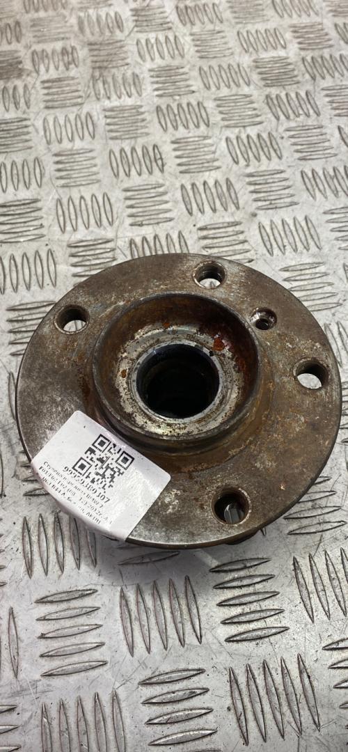 ступица передняя BMW 7 серия F01/F02 F02 2012, 4.4 л., N63 B44 A, бензин, АКПП, blue (a89), седан, полный привод, 31206868480, 6868480 - фото №1