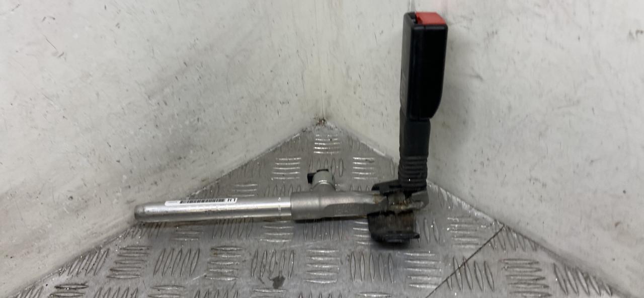 замок ремня безопасности BMW 3 серия E90/E91/E92/E93 2007, 3.0 л., M57 D30 (306D3), дизель, АКПП, серебро, седан, задний привод, правый руль, 6975363, 72116975363 - фото №1