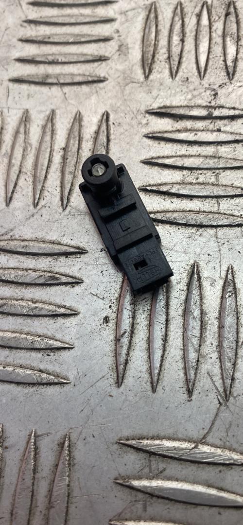 фонарь салона (плафон) BMW 7 серия F01/F02 F02 2012, 4.4 л., N63 B44 A, бензин, АКПП, blue (a89), седан, полный привод, 63319163755, 9163757 - фото №1