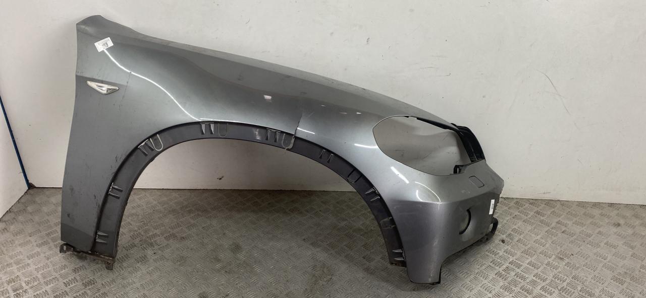 крыло переднее правое BMW X5 E70 2009, 3.0 л., M57 D30 (306D3), дизель, АКПП, spacegrau metallic (a52), внедорожник 5 дв., полный привод, правый руль, 51657178396 - фото №1