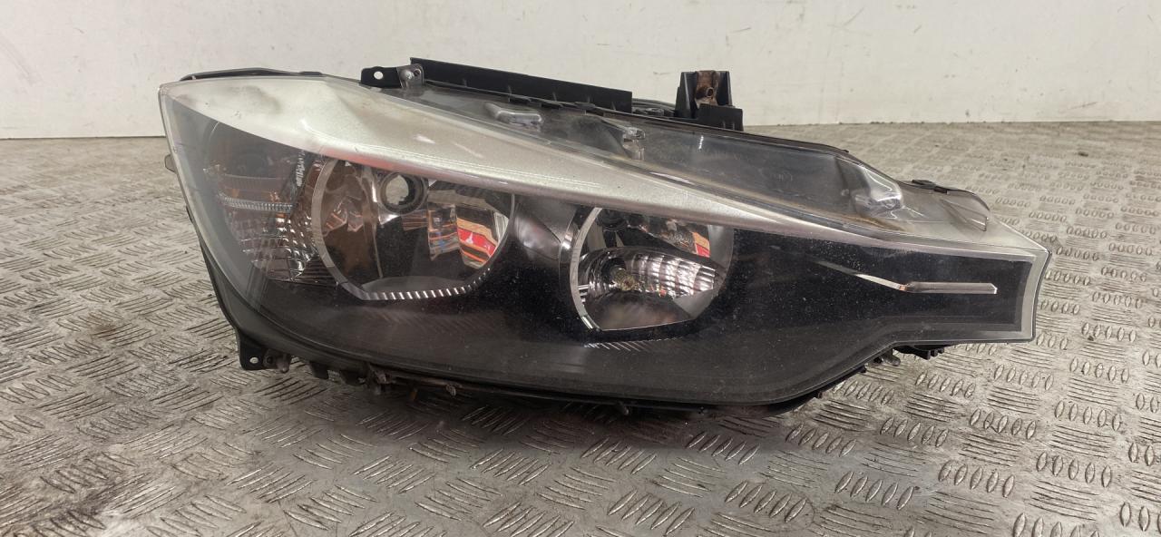 фара правая BMW 3 серия F30/F31/F34 2013, 2.0 л., N47 D20 C, дизель, МКПП, black sapphire metallic (475), седан, задний привод, правый руль, 63117259540 - фото №1