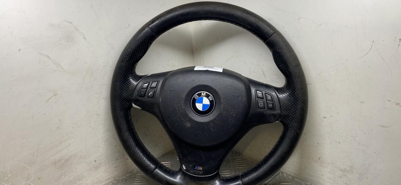 руль BMW 3 серия E90/E91/E92/E93 E90 2007, 3.0 л., M57 D30 (306D3), дизель, АКПП, черный, седан, задний привод, правый руль, 32307839114 - фото №1