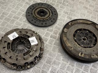 маховик BMW 3 серия F30/F31/F34 2013, 2.0 л., N47 D20 C, дизель, МКПП, black sapphire metallic (475), седан, задний привод, правый руль, 21208631809, 21207638349, 7638349, 21207616014