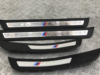 комплект накладок на пороги (внутренние) BMW 5 серия F07/F10/F11 F10 2011, 2.0 л., N47 D20 C, дизель, АКПП, a90 (sophitgrau), седан, задний привод, правый руль, 51478050051, 51478050052, 51478050053, 51478050054