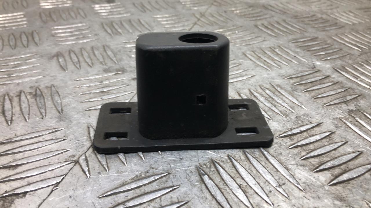 крепление парктроника BMW X5 E70 2009, 3.0 л., M57 D30 (306D3), дизель, АКПП, spacegrau metallic (a52), внедорожник 5 дв., полный привод, правый руль, 51118038272, 8038272 - фото №1