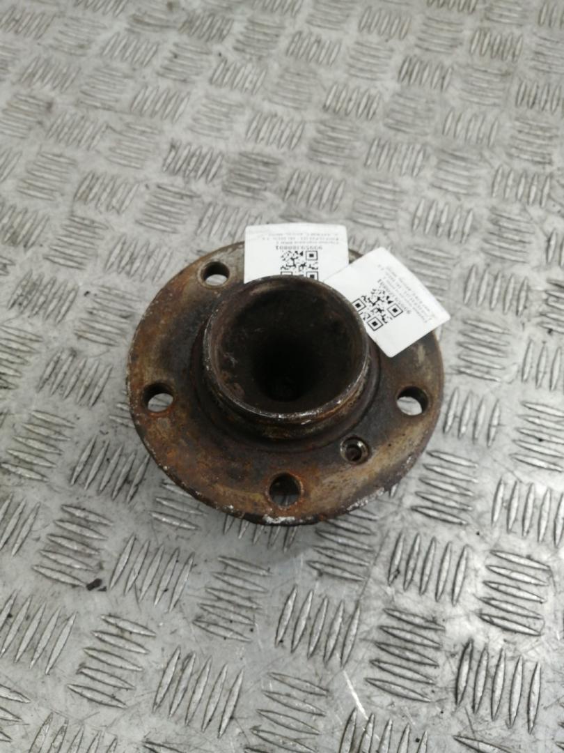 ступица передняя BMW 3 серия F30/F31/F34 2013, 2.0 л., N47 D20 C, дизель, МКПП, black sapphire metallic (475), седан, задний привод, правый руль, 31206876840 - фото №1