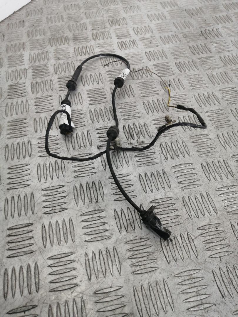 датчик ABS BMW 3 серия F30/F31/F34 2013, 2.0 л., N47 D20 C, дизель, МКПП, black sapphire metallic (475), седан, задний привод, правый руль, 34526869320, 7118281 - фото №1