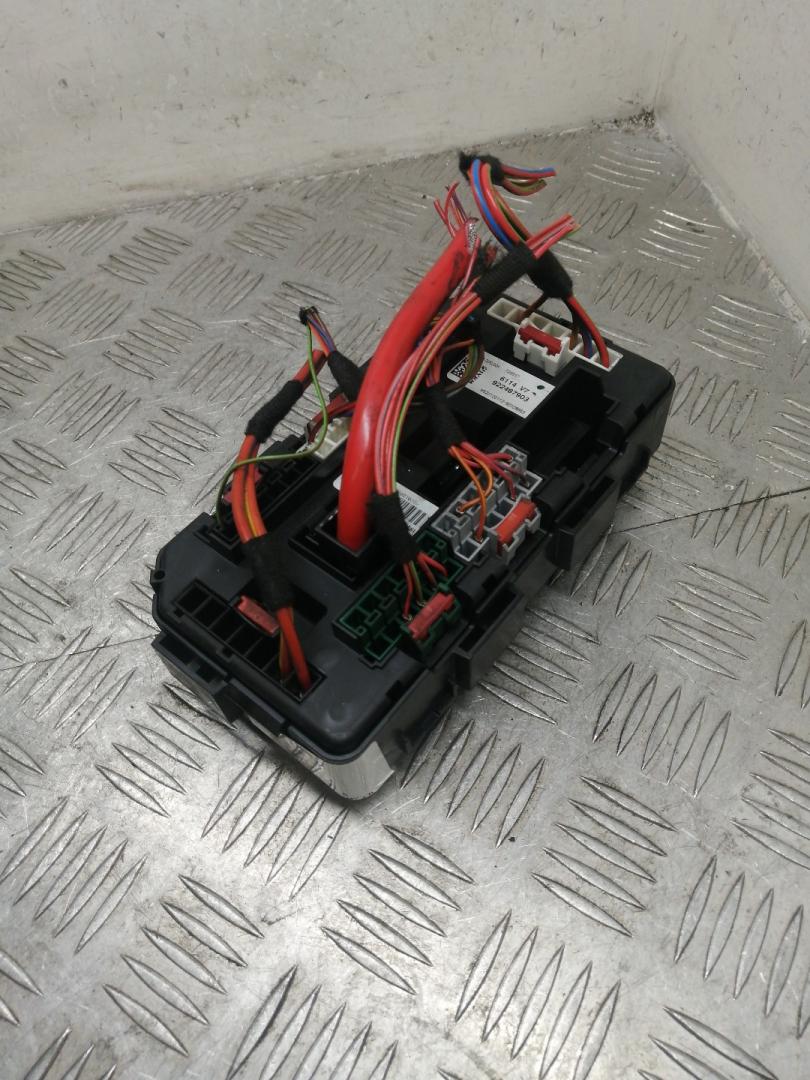 блок предохранителей BMW 3 серия F30/F31/F34 2013, 2.0 л., N47 D20 C, дизель, МКПП, black sapphire metallic (475), седан, задний привод, правый руль, 61149224879, 9224879 - фото №1