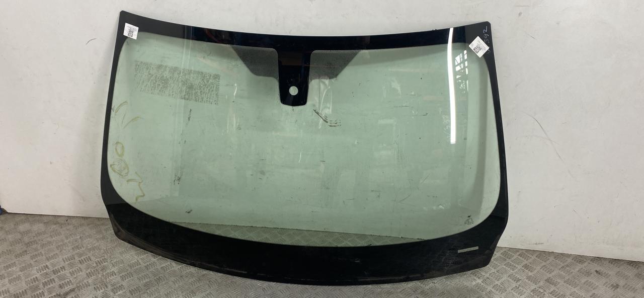 стекло лобовое BMW 3 серия F30/F31/F34 2013, 2.0 л., N47 D20 C, дизель, МКПП, black sapphire metallic (475), седан, задний привод, правый руль, 51317258069 - фото №1