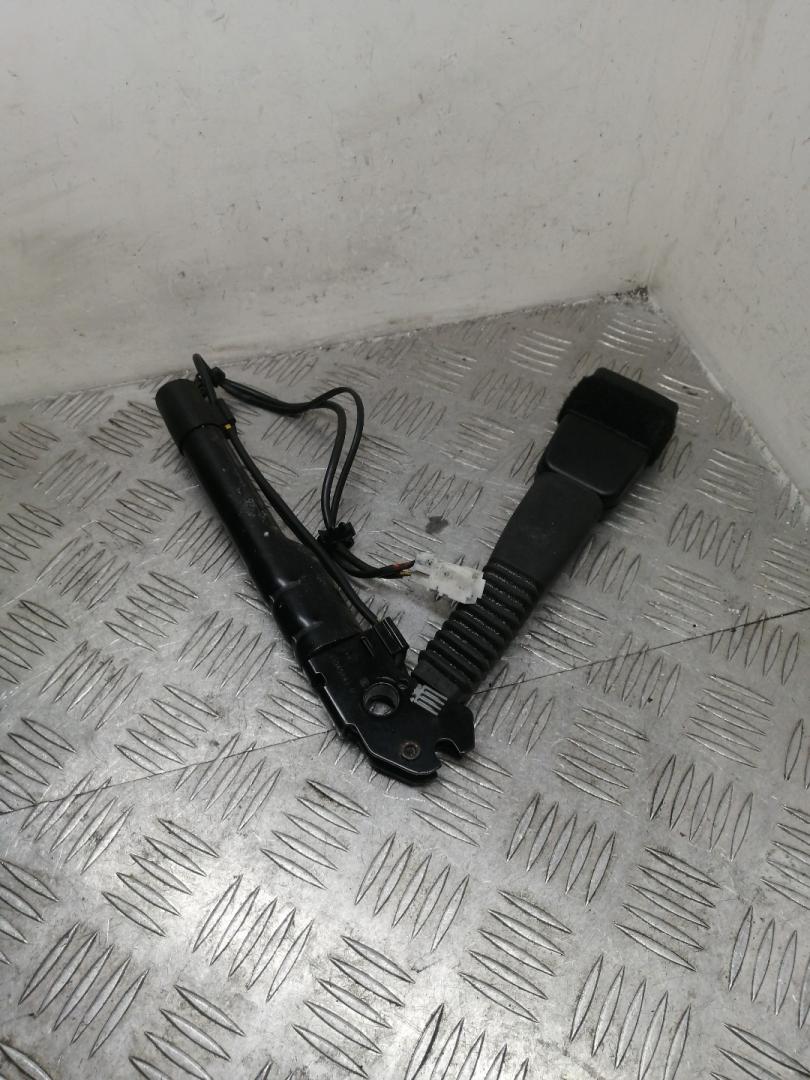 замок ремня безопасности BMW 3 серия F30/F31/F34 2013, 2.0 л., N47 D20 C, дизель, МКПП, black sapphire metallic (475), седан, задний привод, правый руль, 72117259388, 7259388 - фото №1