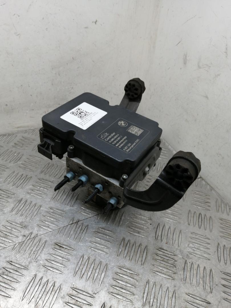 блок ABS BMW 3 серия F30/F31/F34 2013, 2.0 л., N47 D20 C, дизель, МКПП, black sapphire metallic (475), седан, задний привод, правый руль, 34512460511, 34516857323, 6857323, 6857324 - фото №1