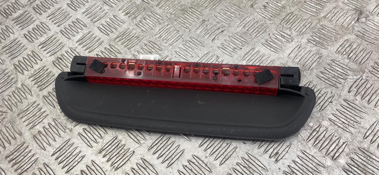 дополнительный стоп-сигнал BMW 3 серия E90/E91/E92/E93 E92 2007, 3.5 л., M57D30 (306D5), дизель, АКПП, купе, задний привод, правый руль, 63257180653, 7180653 - фото №1