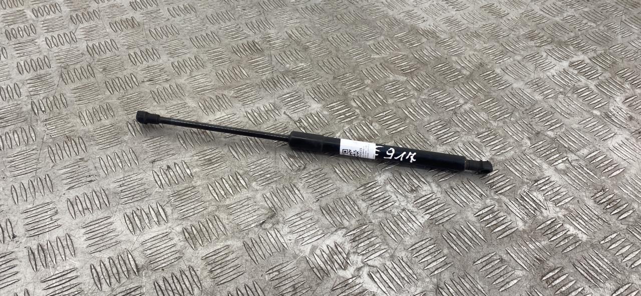 амортизатор капота BMW 3 серия E90/E91/E92/E93 E92 2007, 3.5 л., M57D30 (306D5), дизель, АКПП, купе, задний привод, правый руль, 7129190, 51237129190 - фото №1