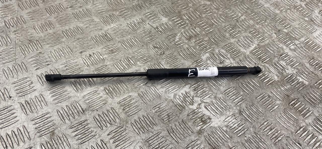 амортизатор капота BMW 3 серия E90/E91/E92/E93 E92 2007, 3.5 л., M57D30 (306D5), дизель, АКПП, купе, задний привод, правый руль, 7129190, 51237129190 - фото №1