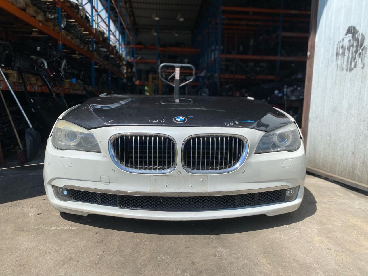 передняя часть (ноускат) BMW 7 серия F01/F02 2011, 4.0 л., N63 B40 B, бензин, седан - фото №1