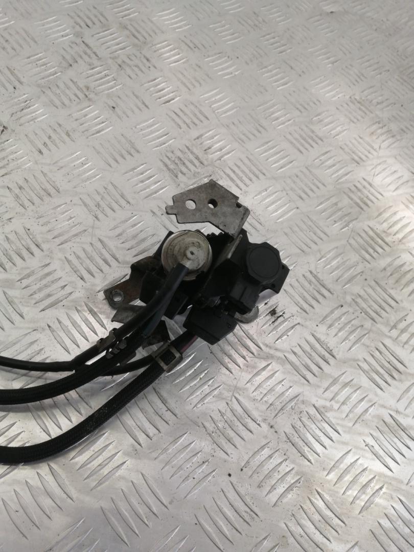 электромагнитный клапан BMW 7 серия F01/F02 F02 2012, 4.4 л., N63 B44 A, бензин, АКПП, blue (a89), седан, полный привод, 11747595374, 7595374 - фото №1