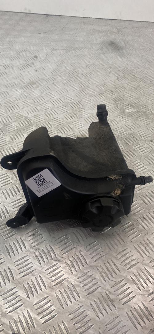 бачок расширительный BMW 3 серия E90/E91/E92/E93 E90 2007, 3.0 л., M57 D30 (306D3), дизель, АКПП, синий, седан, правый руль, 17137800291, 7800291 - фото №1