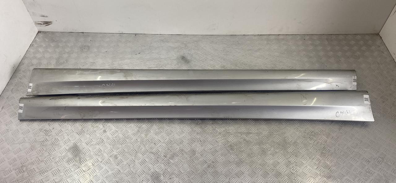 накладка на порог BMW 3 серия E90/E91/E92/E93 E90 2007, 3.0 л., M57 D30 (306D3), дизель, АКПП, серебро, седан, задний привод, правый руль, 51778041141, 51778041142 - фото №1