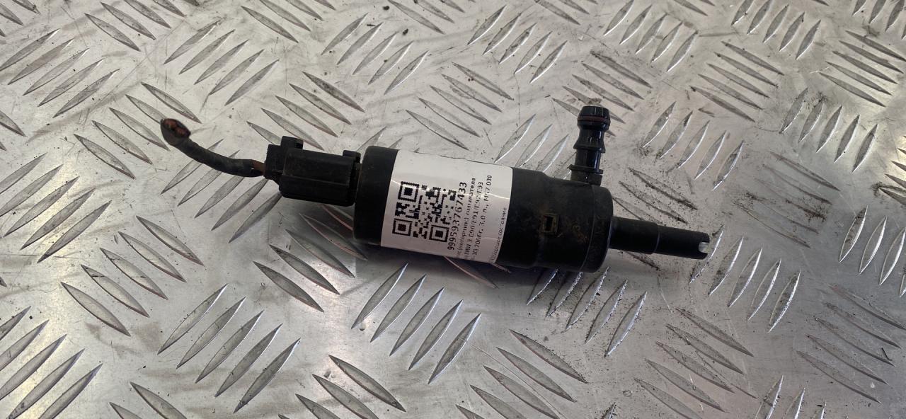 насос (моторчик) омывателя фар BMW 3 серия E90/E91/E92/E93 E90 2007, 3.0 л., M57 D30 (306D3), дизель, АКПП, серебро, седан, задний привод, правый руль, 67128377430, 8377430 - фото №1