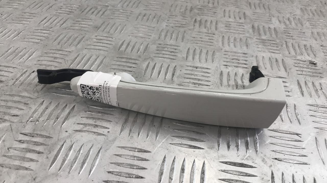 ручка наружная задняя левая BMW 3 серия F30/F31/F34 2014, 2.0 л., N47 D20 C, дизель, МКПП, седан, задний привод, правый руль, 51217207561 - фото №1