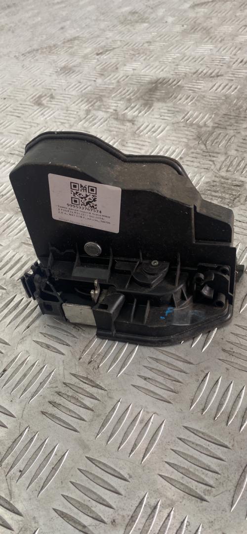 замок двери задней левой BMW 3 серия F30/F31/F34 2014, 2.0 л., N47 D20 C, дизель, МКПП, седан, задний привод, правый руль, 7202147, 51227202147 - фото №1