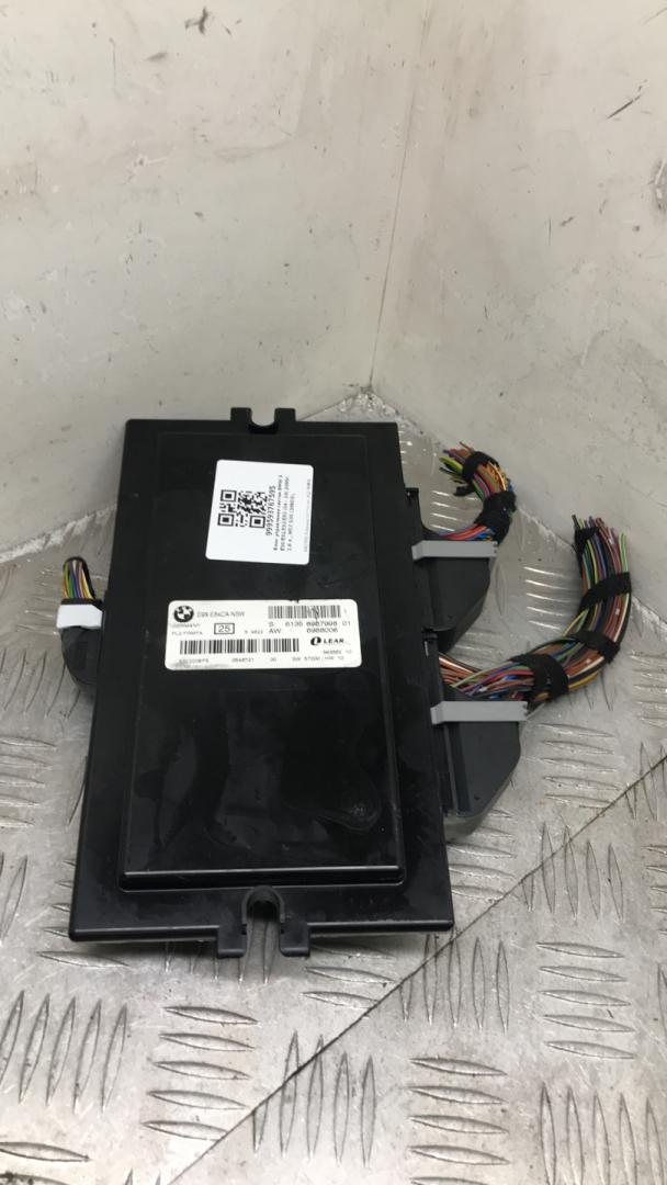 блок управления светом BMW 3 серия E90/E91/E92/E93 E90 2007, 3.0 л., M57 D30 (306D3), дизель, АКПП, серебро, седан, задний привод, правый руль, 61356987998, 6987998 - фото №1