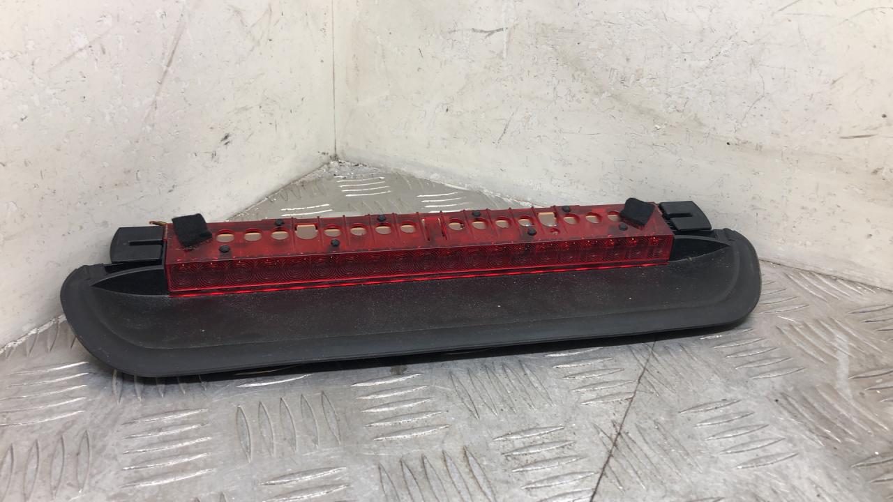 дополнительный стоп-сигнал BMW 3 серия E90/E91/E92/E93 E90 2007, 3.0 л., M57 D30 (306D3), дизель, АКПП, серебро, седан, задний привод, правый руль, 63257145519 - фото №1