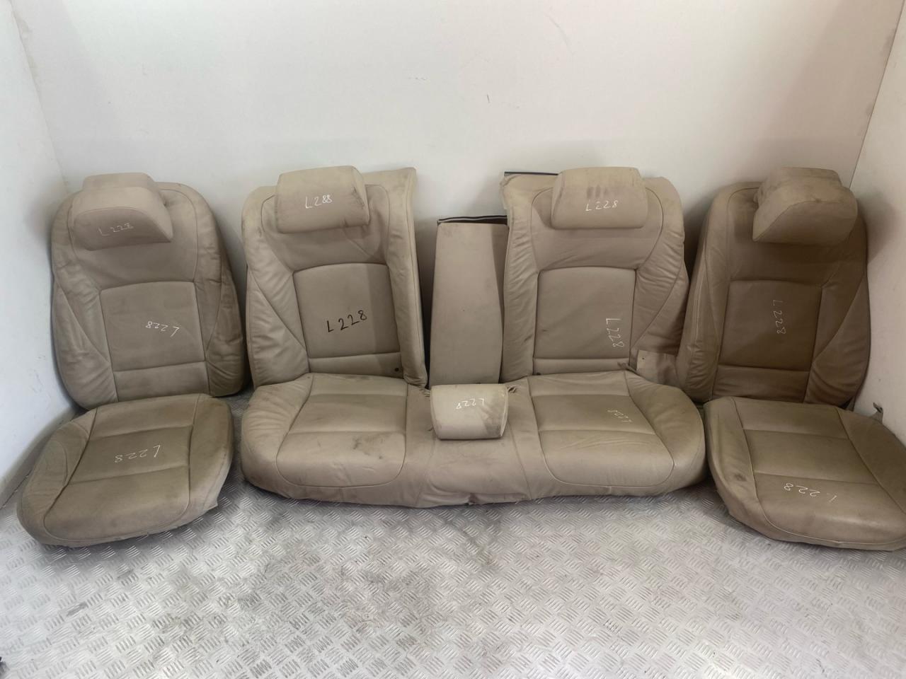 салон (комплект сидений) BMW 7 серия F01/F02 F01 2011, 3.0 л., N57 D30 A, дизель, АКПП, black sapphire metallic (475), седан, задний привод, правый руль, 52106981764, 52107246888, 52209112184, 52209112185 - фото №1