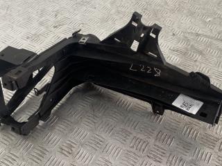 крепление фары правой BMW 7 серия F01/F02 F01 2011, 3.0 л., N57 D30 A, дизель, АКПП, black sapphire metallic (475), седан, задний привод, правый руль, 51647184160, 7184160