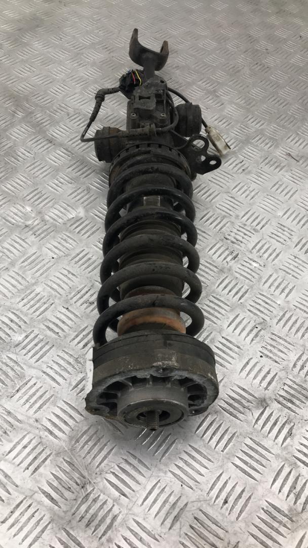 амортизатор передний левый BMW 7 серия F01/F02 F01 2011, 3.0 л., N57 D30 A, дизель, АКПП, black sapphire metallic (475), седан, задний привод, правый руль, 37116796925, 6796925 - фото №1