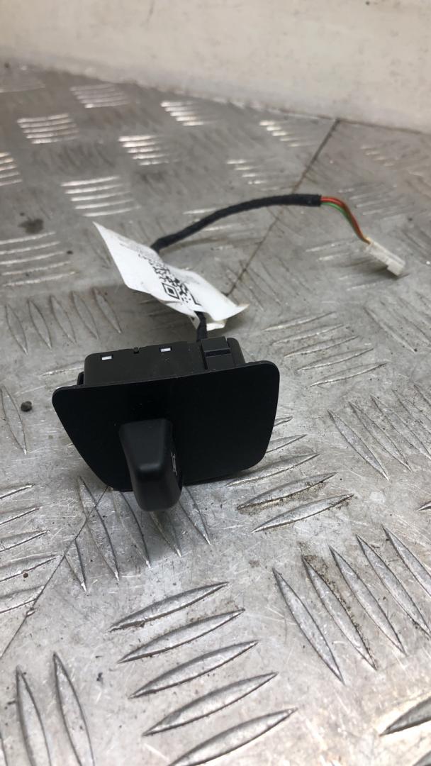 Джойстик регулировки рулевой колонки BMW 7 серия F01/F02 F01 2011, 3.0 л., N57 D30 A, дизель, АКПП, black sapphire metallic (475), седан, задний привод, правый руль, 61319188877, 9188877 - фото №1