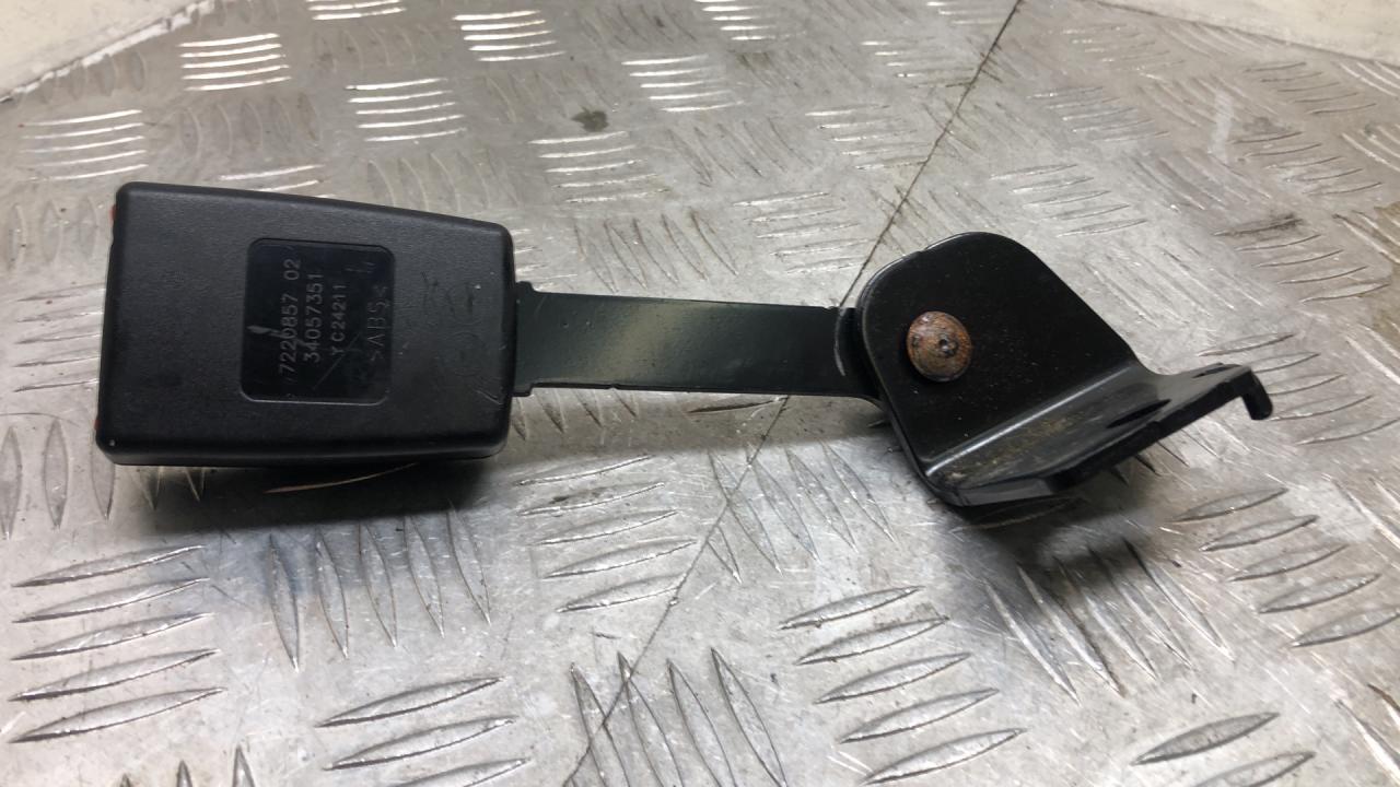 замок ремня безопасности BMW 7 серия F01/F02 F01 2011, 3.0 л., N57 D30 A, дизель, АКПП, black sapphire metallic (475), седан, задний привод, правый руль, 72117220857, 7220857 - фото №1